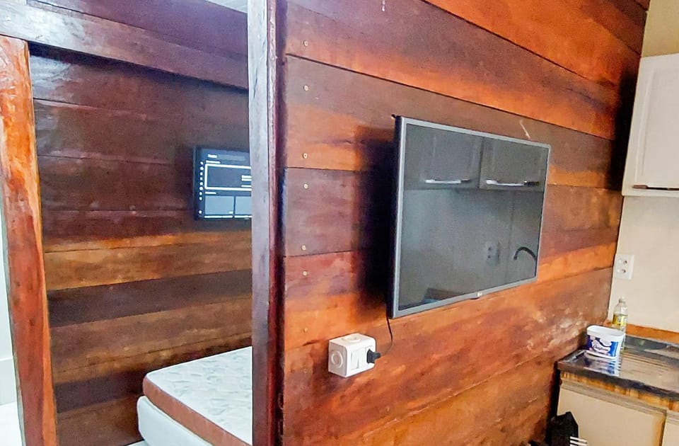 Communal lounge/ TV room, TV and multimedia