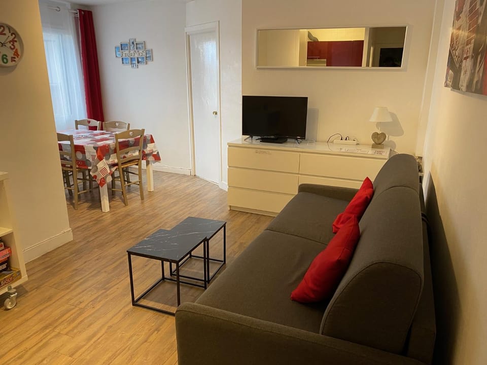 TV and multimedia, Living room