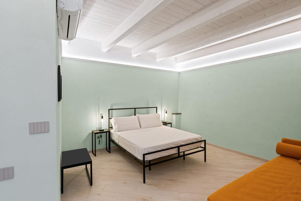 Property building, Living room, Bedroom