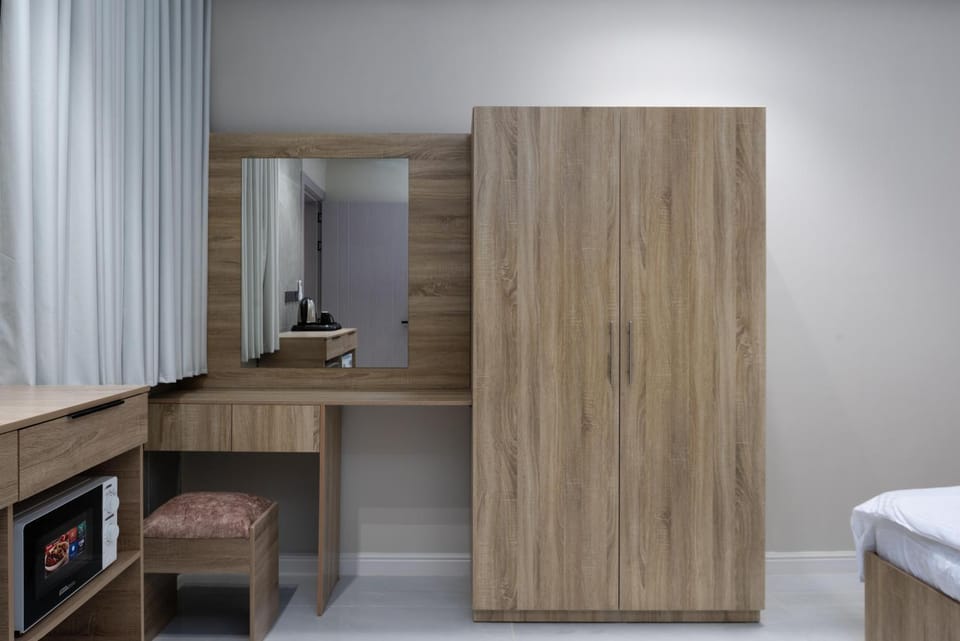 wardrobe