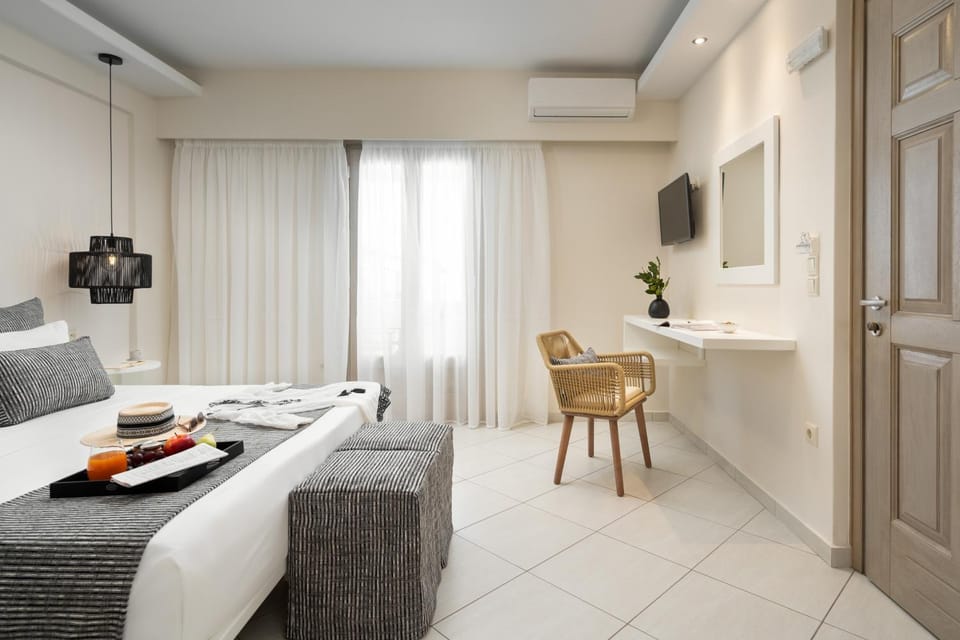 Bed, TV and multimedia