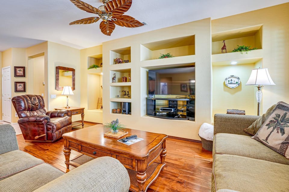 Step-Free, Sun City Grand Home w/ Resort Amenities House in Sun City Grand