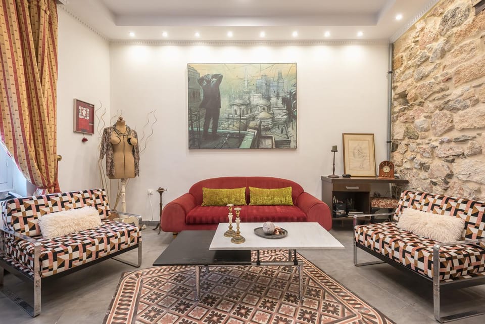 Living room, Seating area