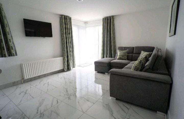 The peace bridge apartment Apartment in Londonderry