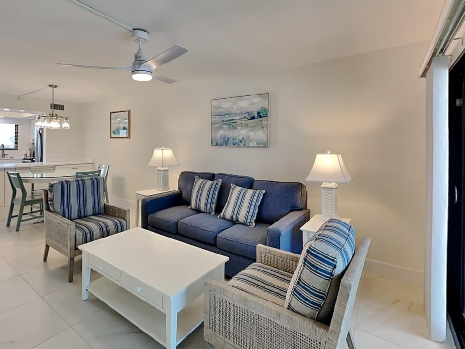 Seaside 207 Apartment in Estero Island