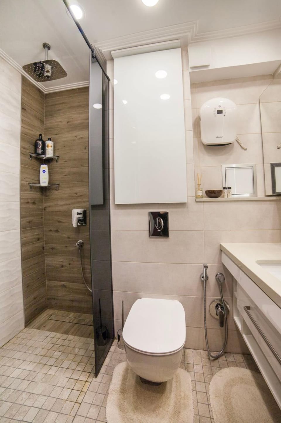 Shower, Toilet, Bathroom