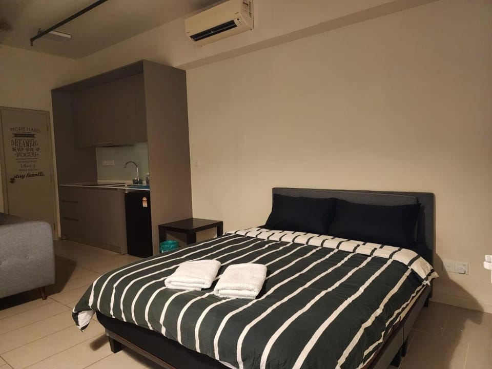 Tamarind Suite with Wi-Fi by SM Hub Apartment in Selangor, Malaysia