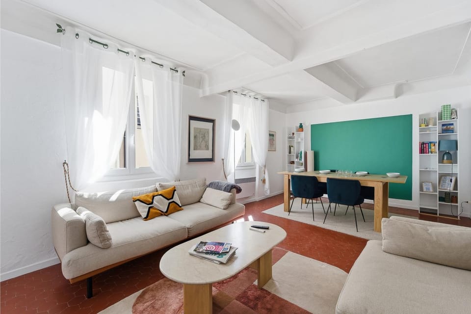 Le Bernardin Duplex - Proche Place Nationale Apartment in Antibes