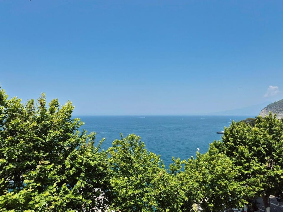 Serenitaly Waves Apartment in Sant Agnello