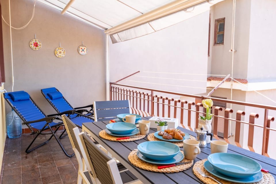 Patio, Balcony/Terrace, Dining area