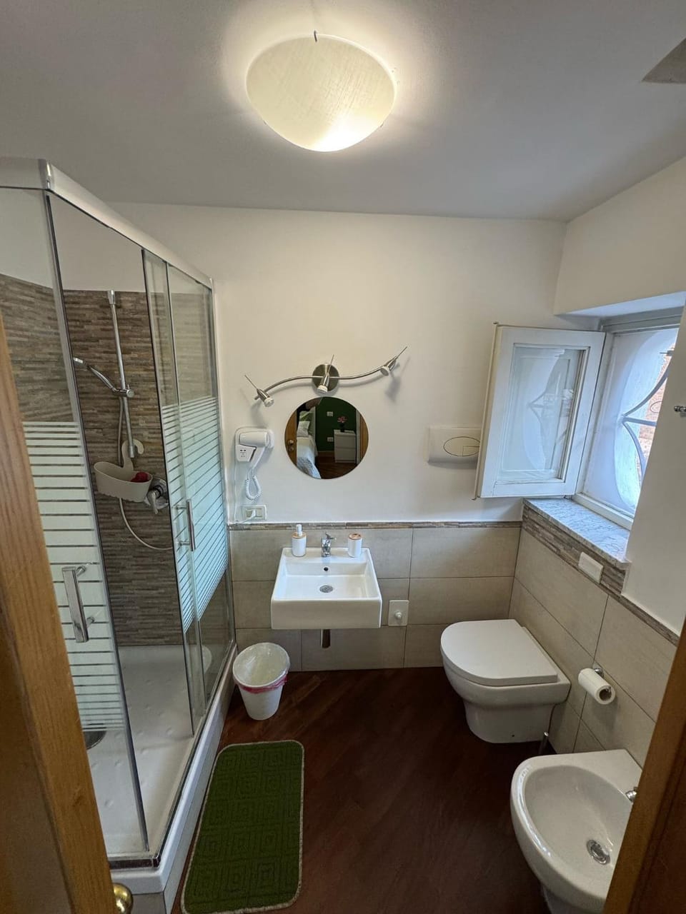 Shower, Toilet, bidet, towels