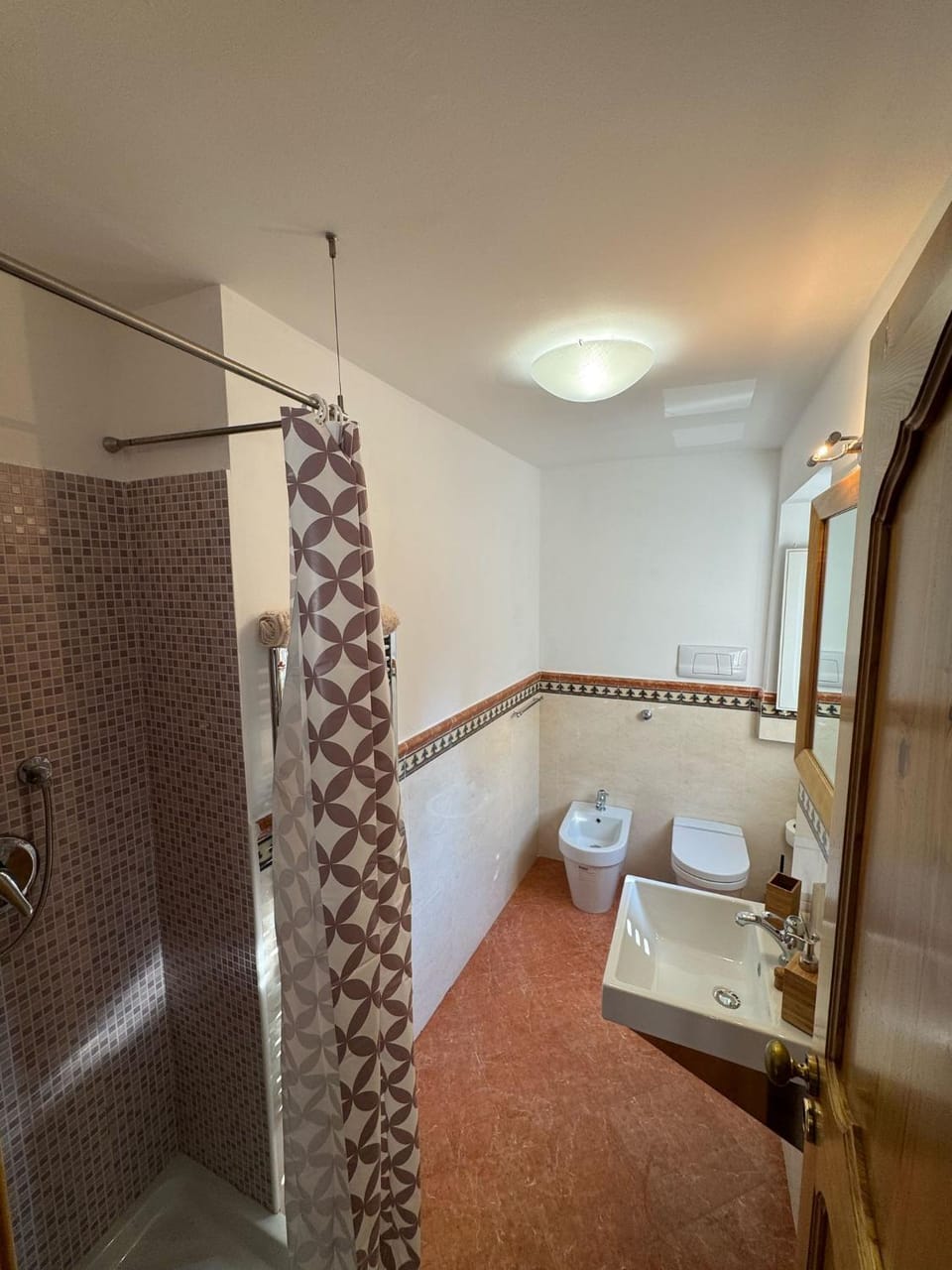Shower, Toilet, towels