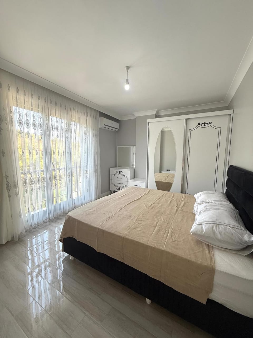 Bedroom, wardrobe