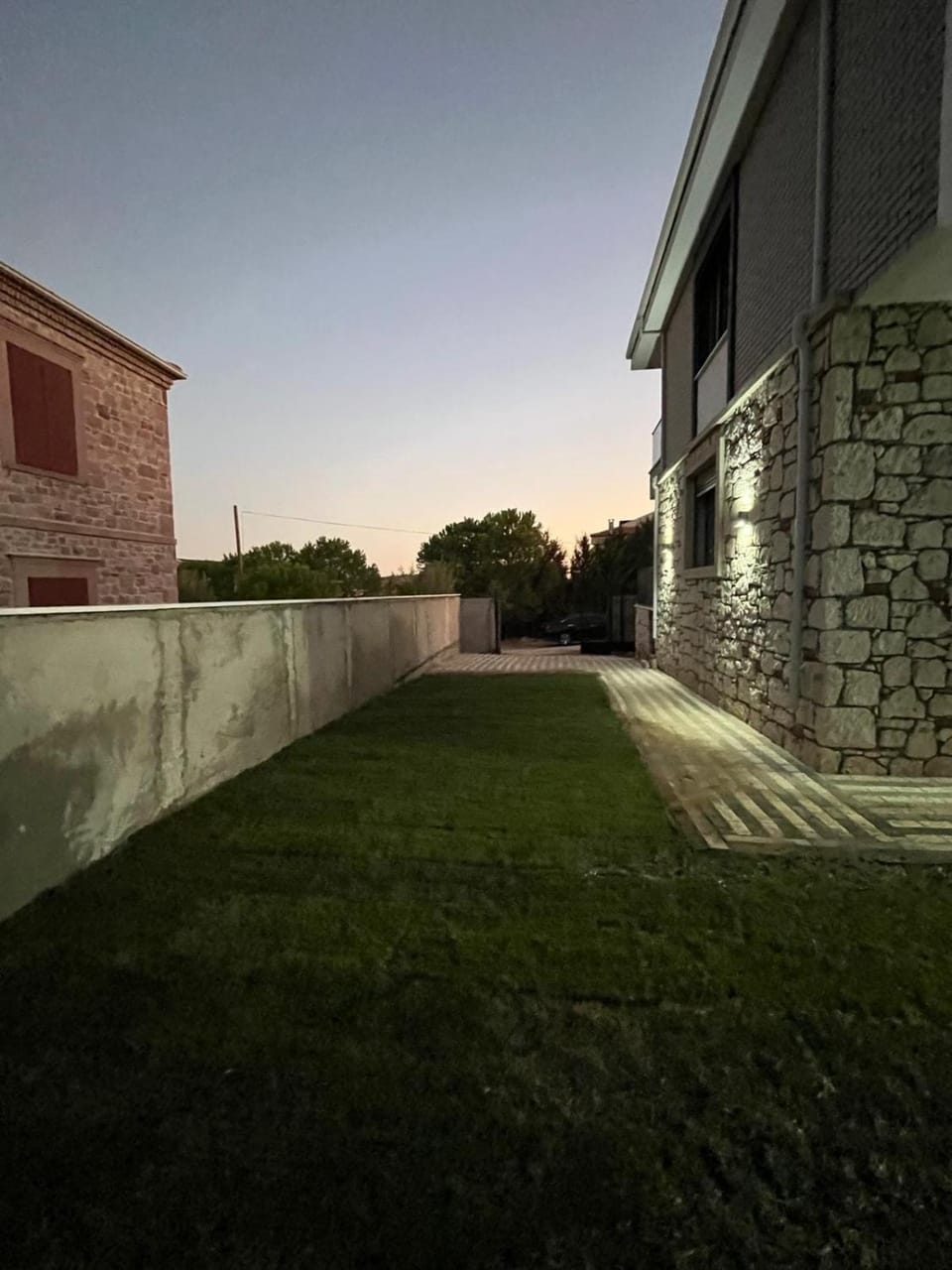 Property building, Day, Garden, Garden view, Sunset