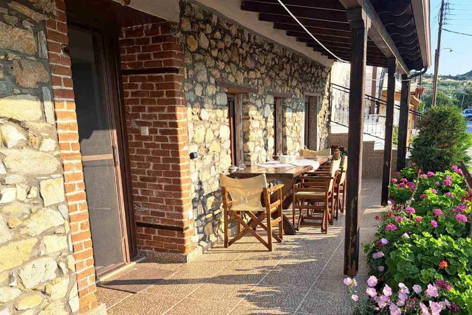 Balcony/Terrace, Dining area