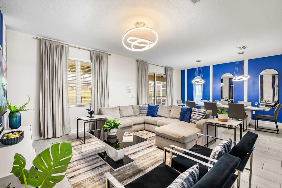 Upstay ChampionsGate 9BR Villa with Pool & Cinema House in Four Corners