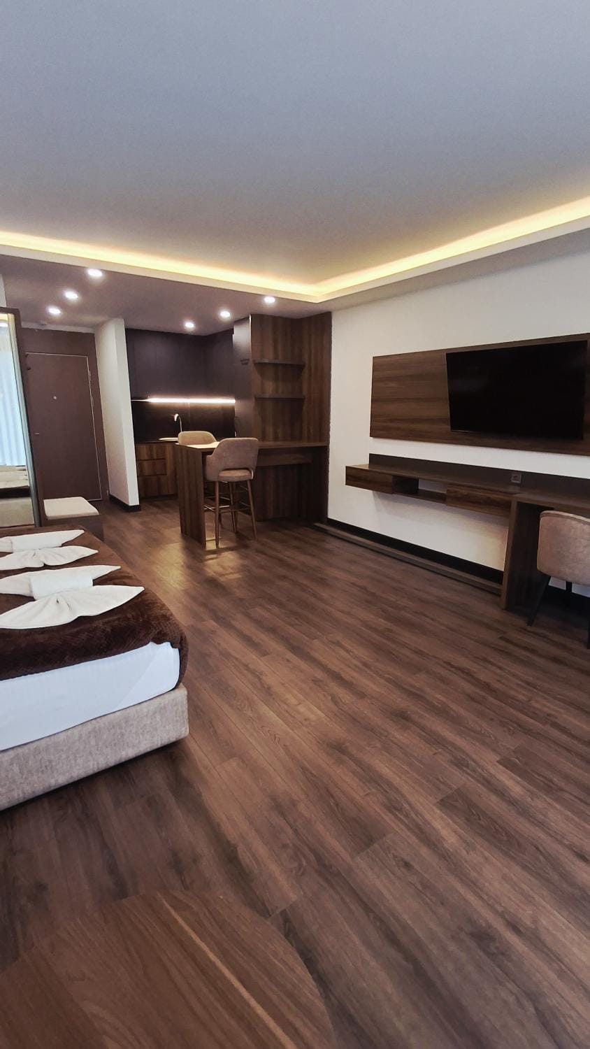 Bed, TV and multimedia, Photo of the whole room, Evening entertainment