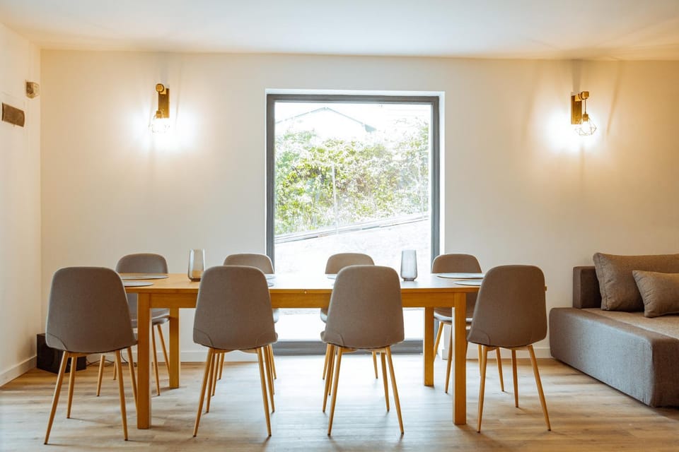 Communal lounge/ TV room, Dining area