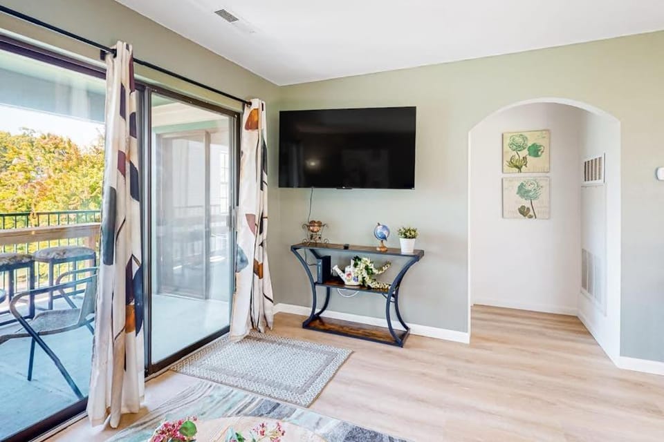 Green Mountain Retreat House in Branson