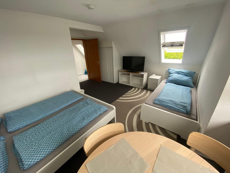 Living room, Dining area, Bedroom