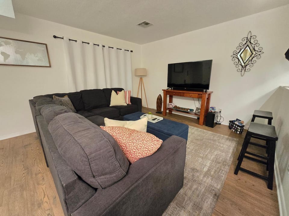 Birdies & Bikes at Fairway 45 Apartment in Bella Vista