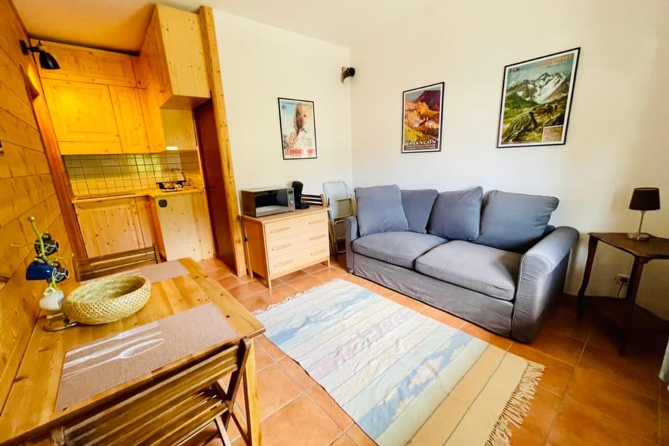 Gîte Studio With Terrace Close To The City! Apartment in Briançon