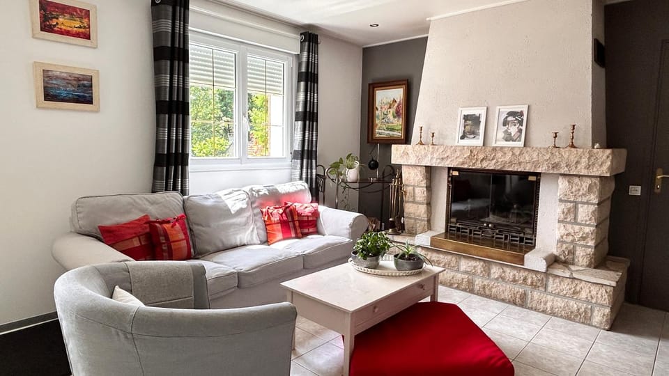 Living room, Seating area