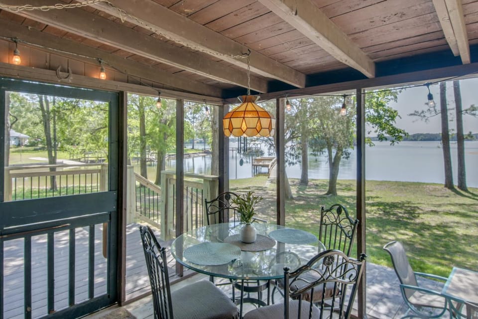 Lake Wateree Retreat: Dock & Screened Porch! House in Lake Wateree