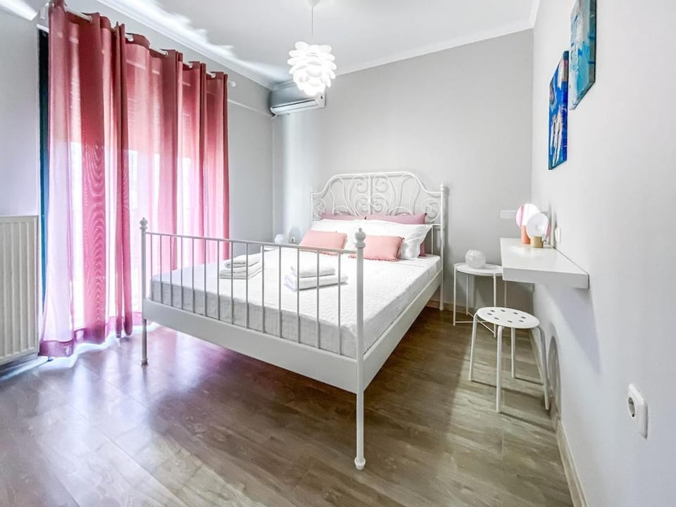 Menidi by the sea Apartment in Peloponnese, Western Greece and the Ionian