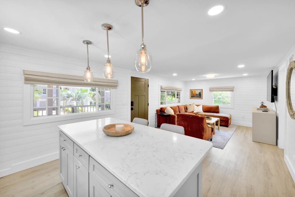 9 Periwinkle Lane House in Folly Field