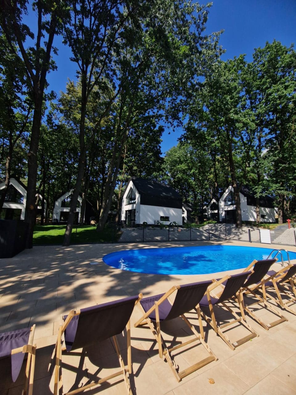 Day, Pool view, Swimming pool, sunbed