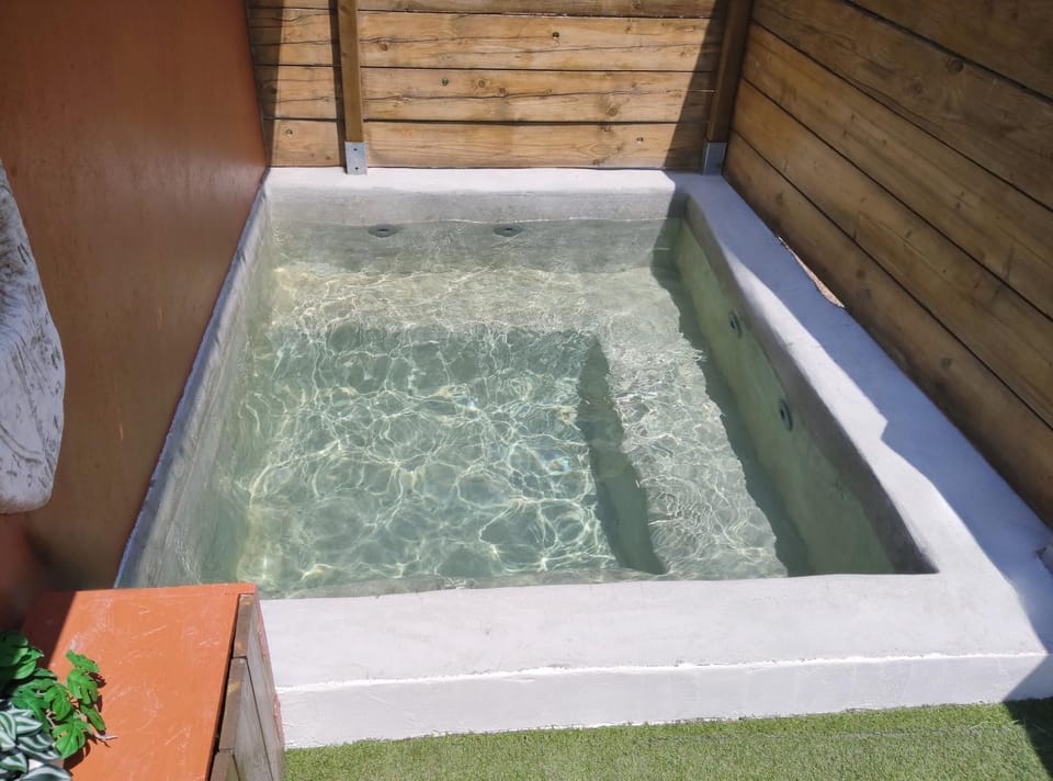 Property building, Swimming pool
