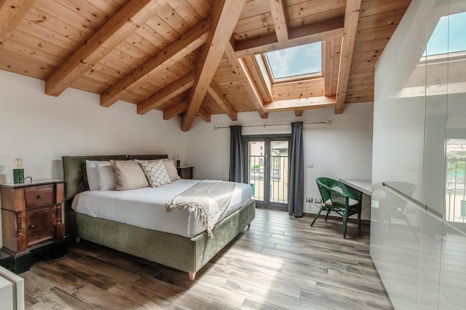 Easylife - Attico Design, Comfort a Como Apartment in Como