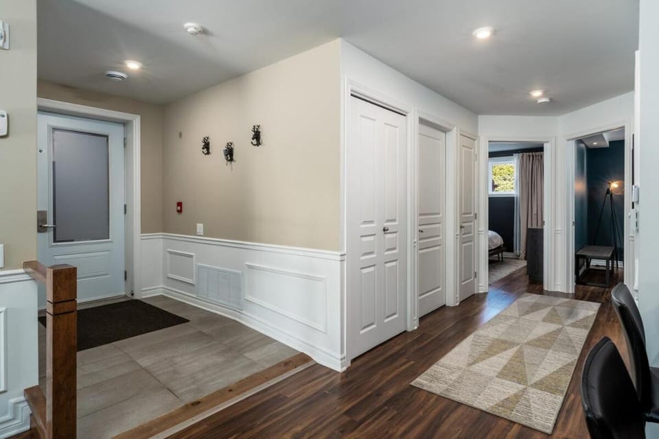 Luxury ski-in ski-out condo in St-Sauveur 2 bedrooms Apartment in Saint-Sauveur