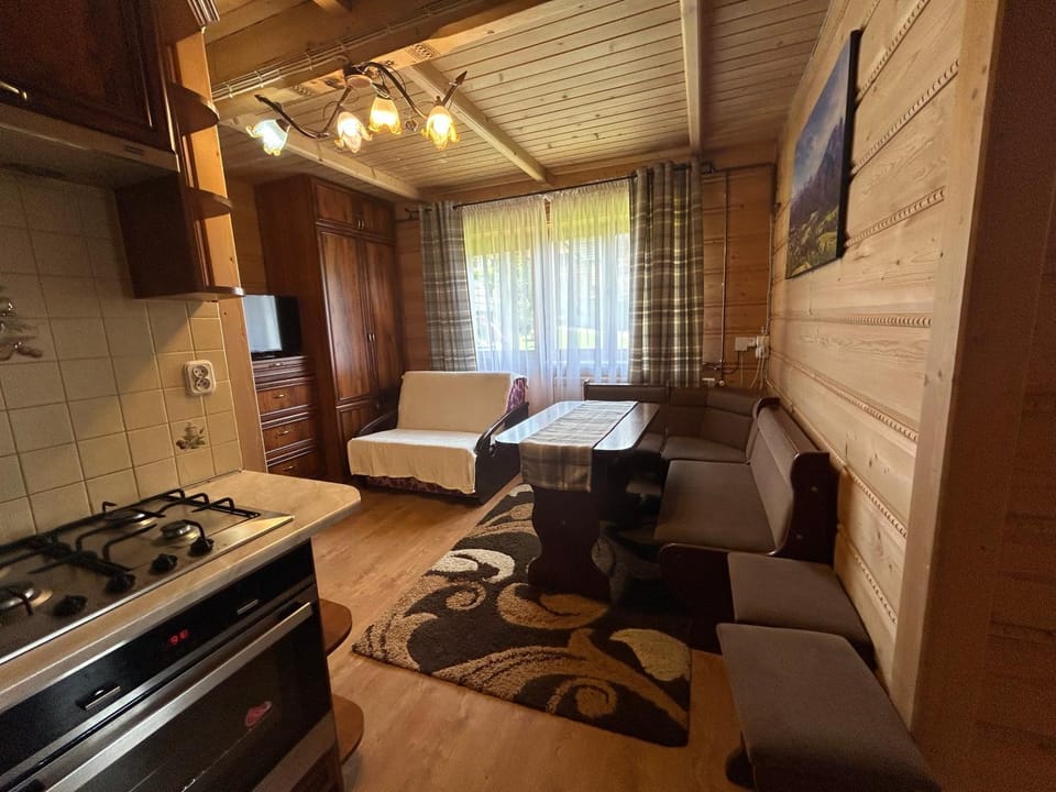 Cichowiańska Chałupa przy stoku z widokiem na GÓRY I SKY WALK Apartment in Lesser Poland Voivodeship