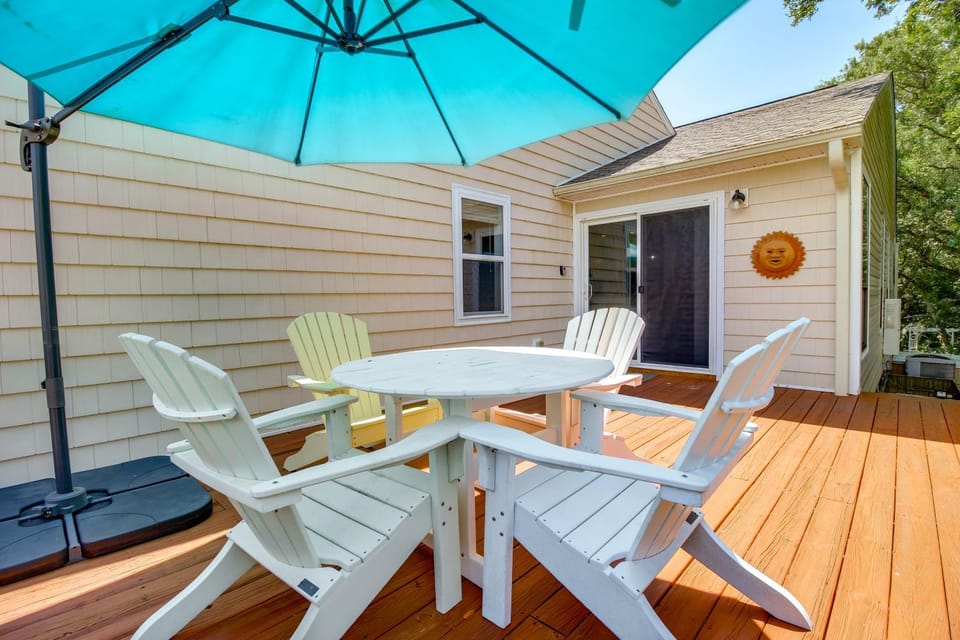 Walk to North Topsail Shores: Beach House w/ Gear! House in North Topsail Beach