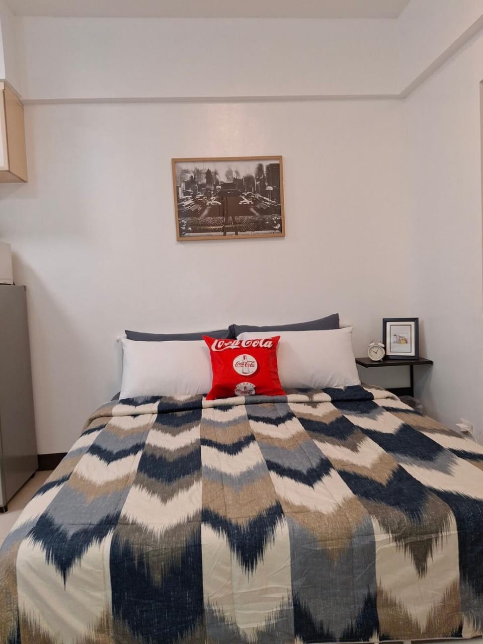 CocaCola Studio Unit McKinley Apartment in Makati