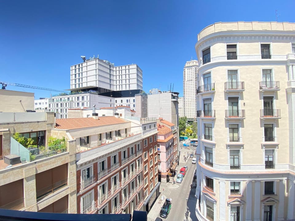 City view, Street view