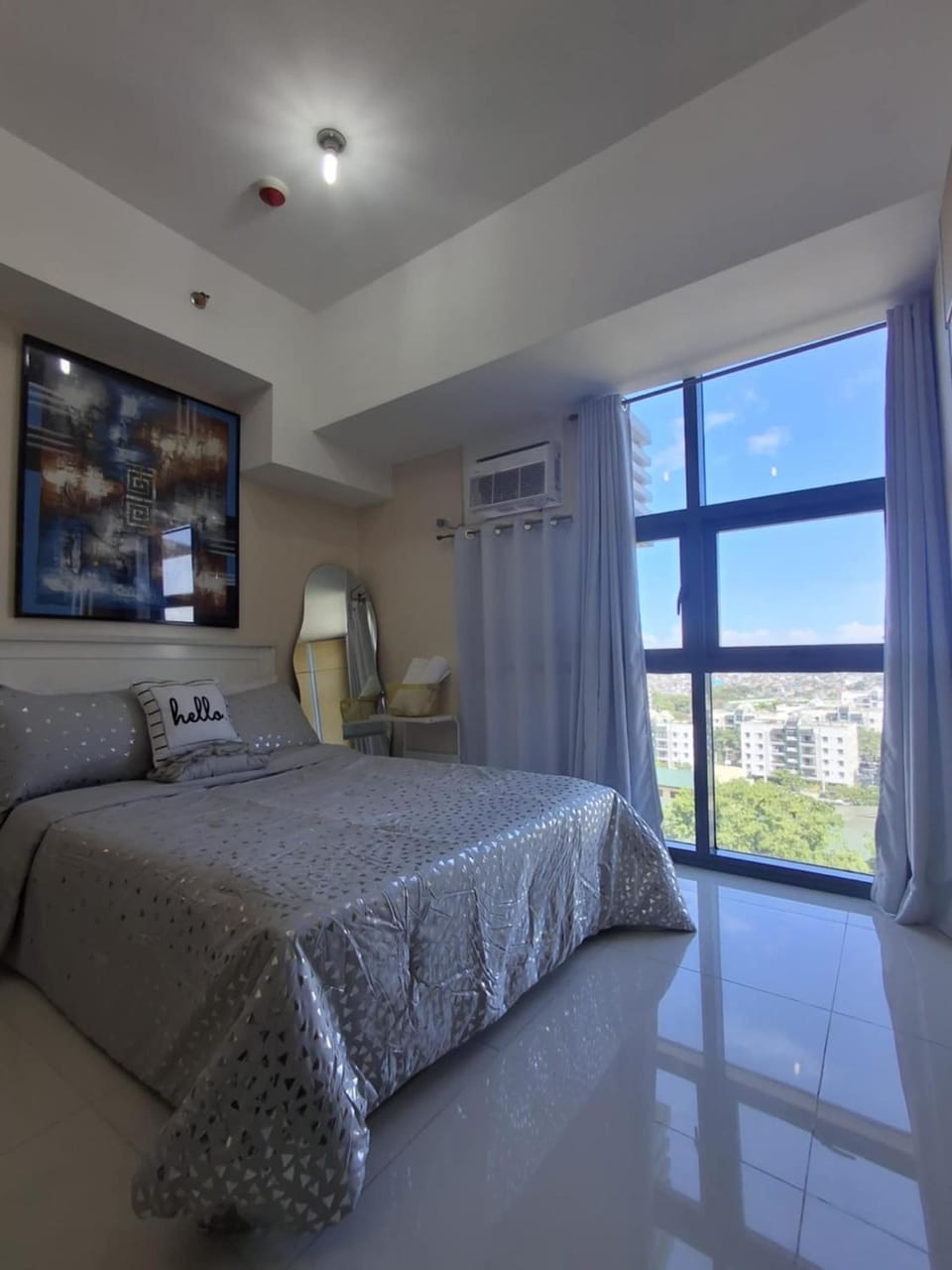 Cozy Studio Unit McKinley Hill Apartment in Makati