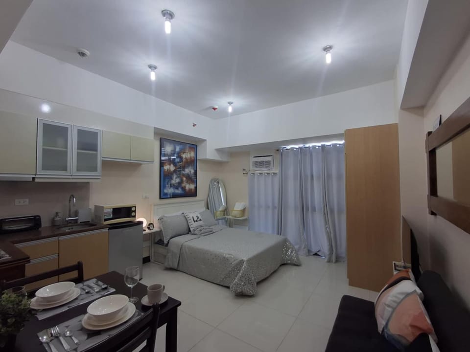Cozy Studio Unit McKinley Hill Apartment in Makati