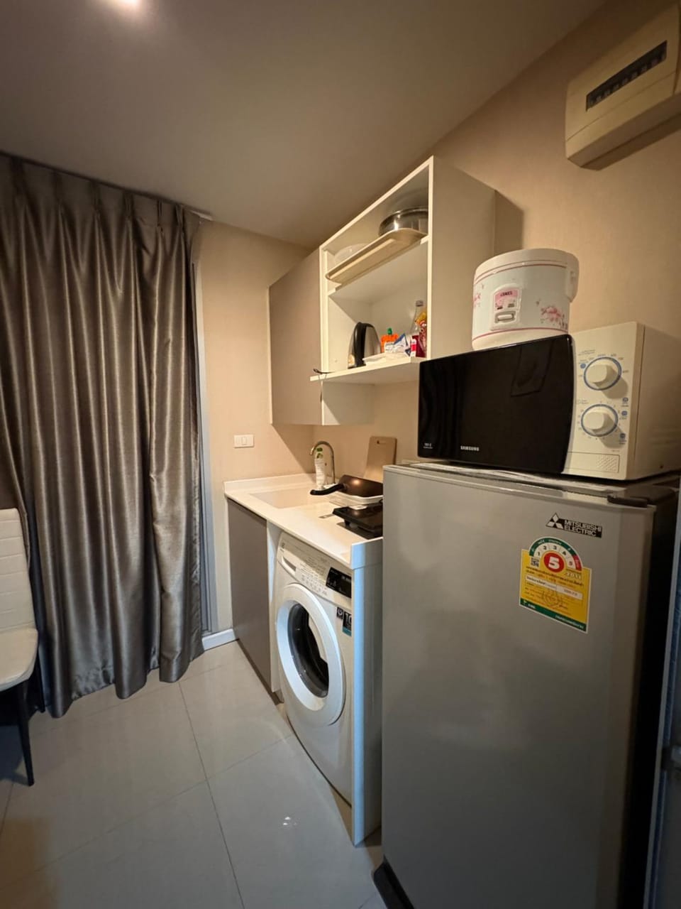 Welcome to warm room here have gym saona Netflix Apartment in Bangkok
