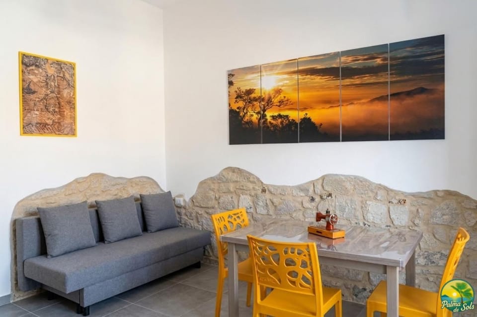Living room, Decorative detail