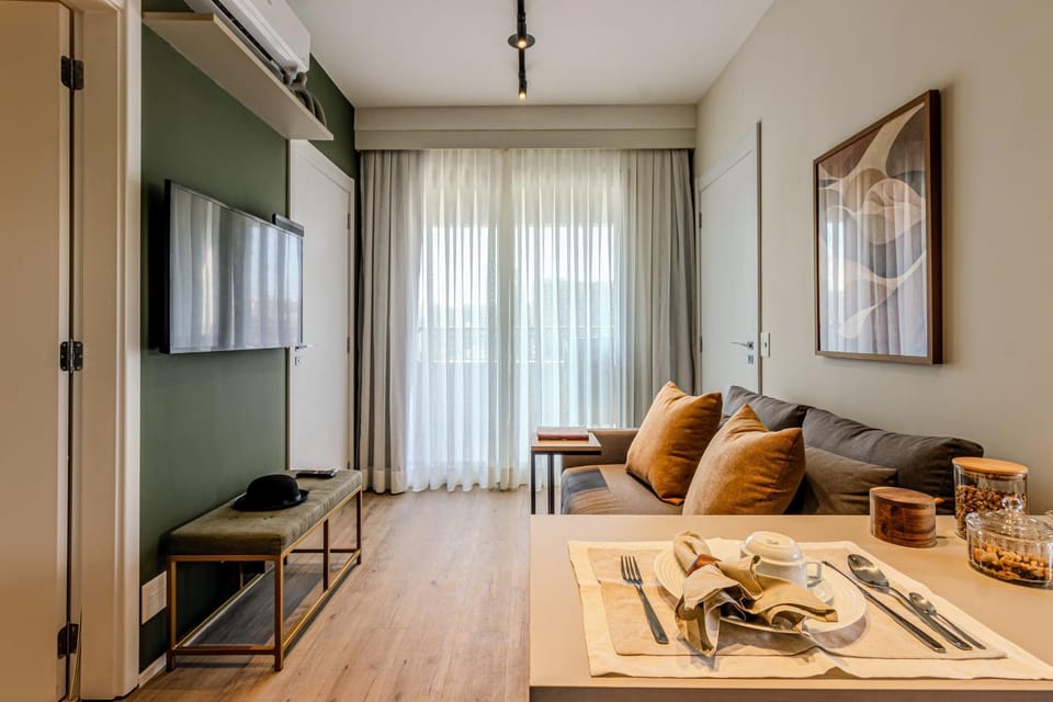 Day, TV and multimedia, Balcony/Terrace, Living room, Seating area, Dining area, air conditioner