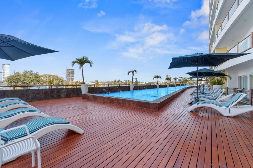 Swimming pool, Swimming pool