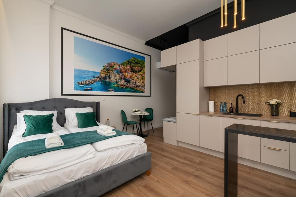 Bed, Kitchen or kitchenette, Photo of the whole room