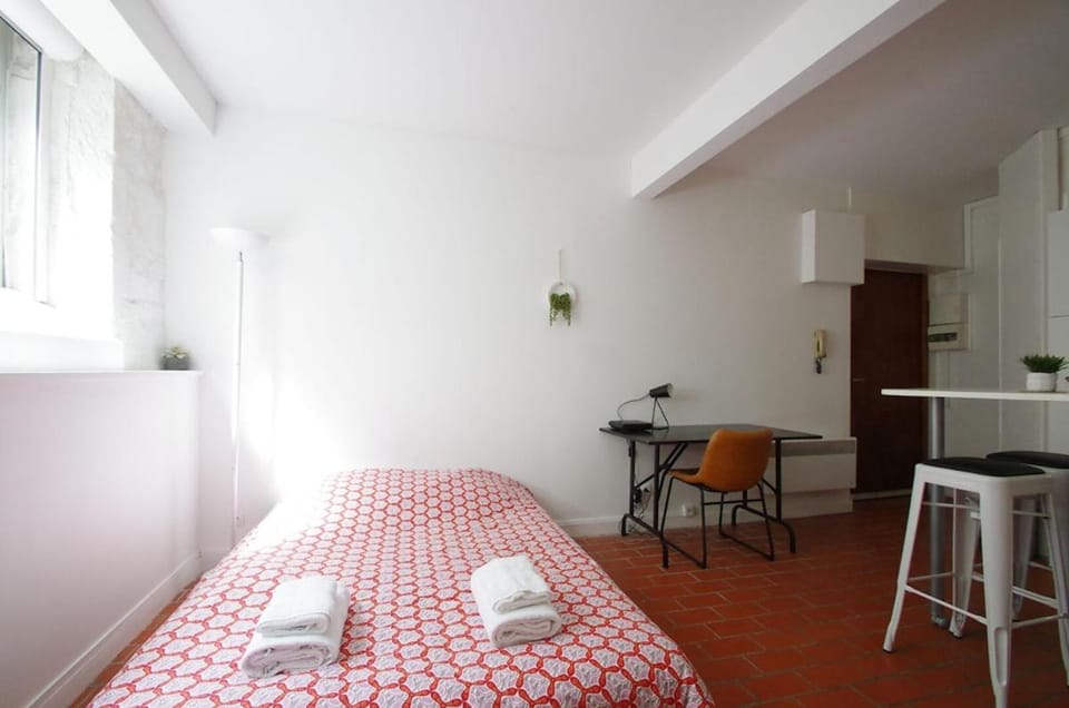 Sara, Wifi, Mignon, Discret Apartment in La Rochelle