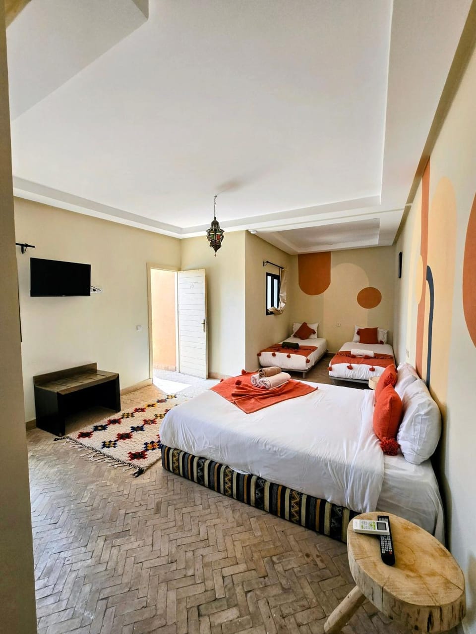 Communal lounge/ TV room, Bed, TV and multimedia, Photo of the whole room, Bedroom, towels