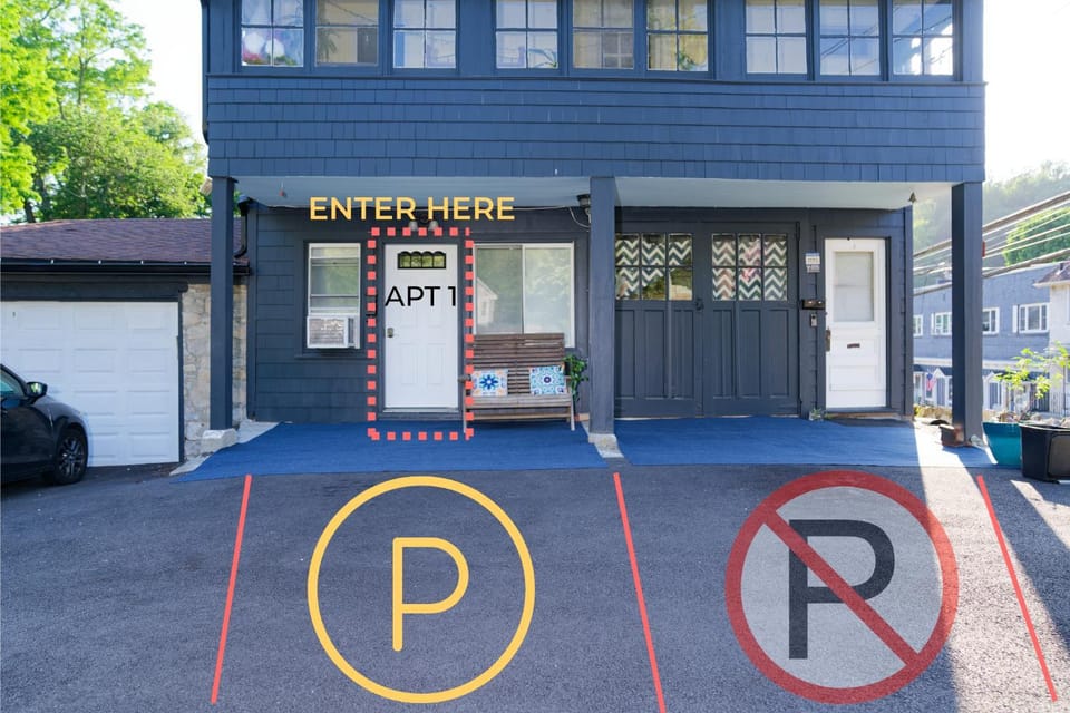 Property building, Facade/entrance, Street view, Parking