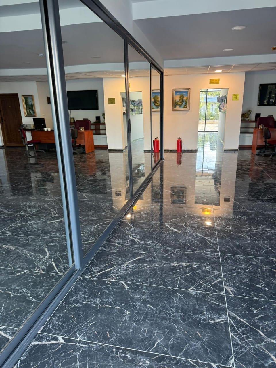 IBF Lake Suite Apartment in Municipality of Ohrid, North Macedonia