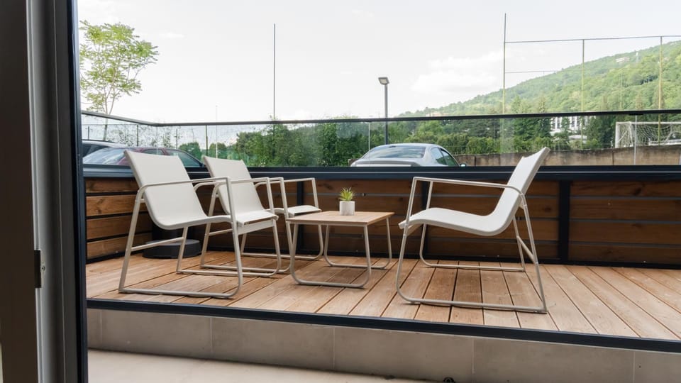 IBF Lake Suite Apartment in Municipality of Ohrid, North Macedonia